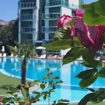 Apartament F 207 Del Sol - просторно студио с кухня и паркомясто *