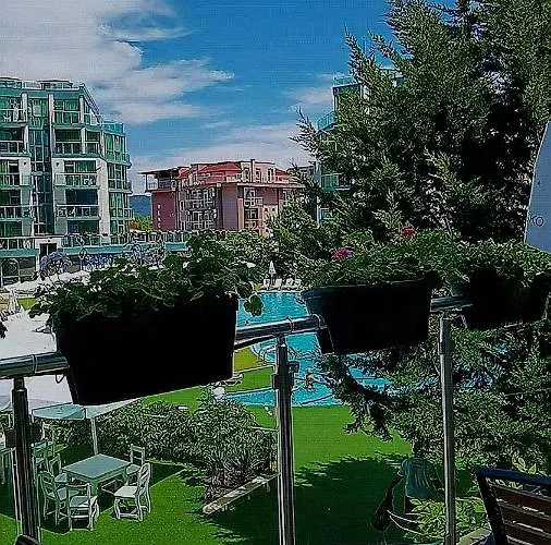 Apartamento F 207 Del Sol - просторно студио с кухня *