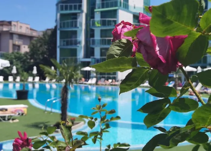 Apartamento F 207 Del Sol - просторно студио с кухня *