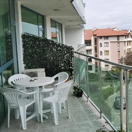 Apartament F 207 Del Sol - просторно студио с кухня Primorsko