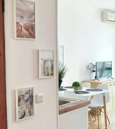 Apartament F 207 Del Sol - просторно студио с кухня Primorsko
